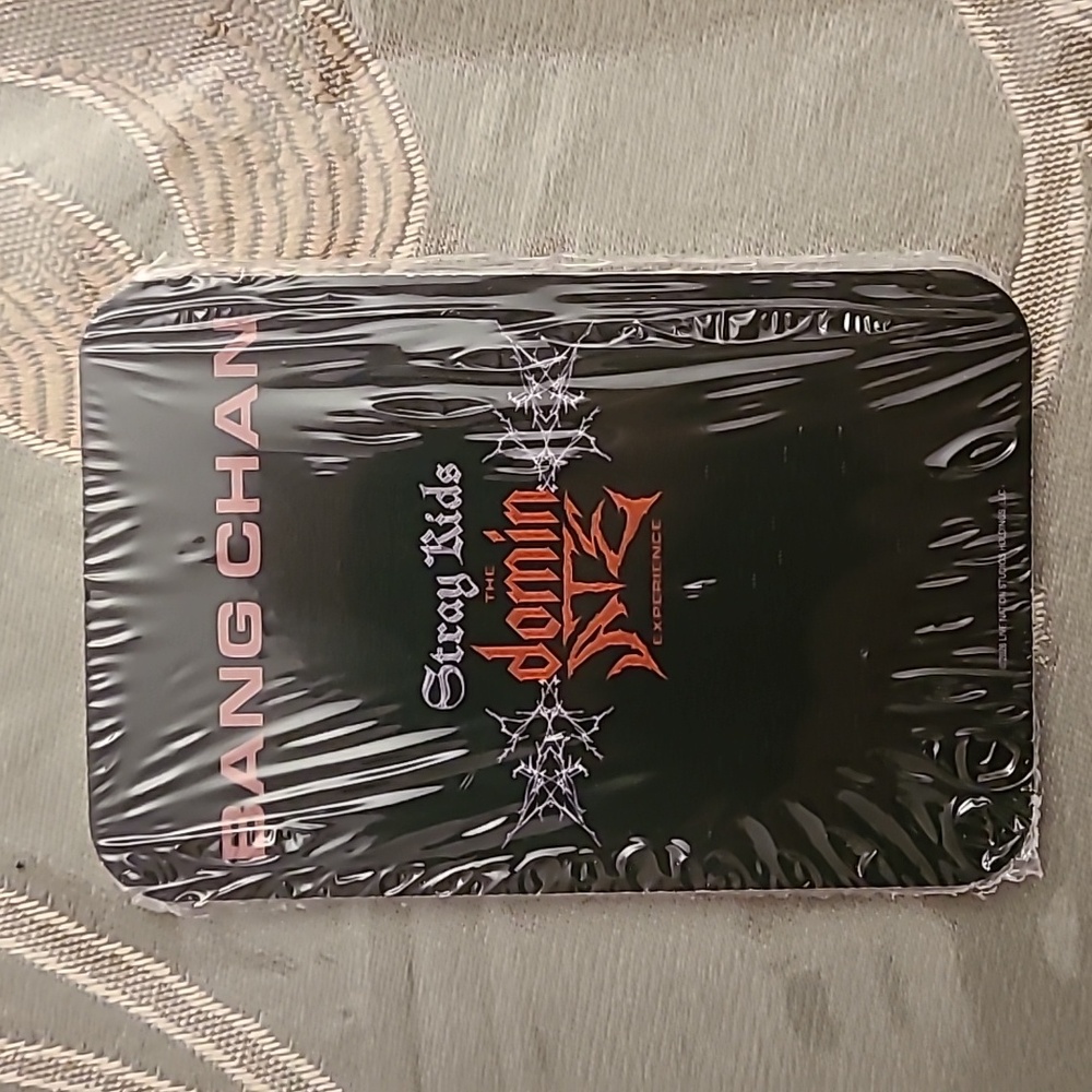 Set of 8 K-Pop Idol Photocards-Stray Kids The Dominate - Picture 2 of 2